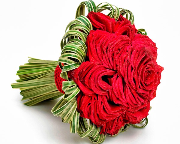 רוצים לשמוח ולשמח? זר פרחים מתאים לכל אירוע