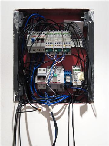 חשמלאי שיודע את העבודה